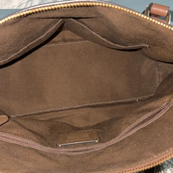 Coach Tote/ Matching Wallet - Picture 6 of 8